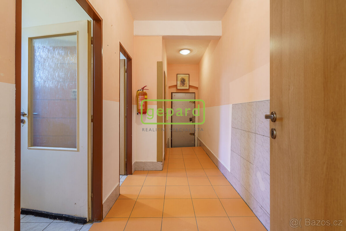Prostor 120 m² v Rohové ulici - 13