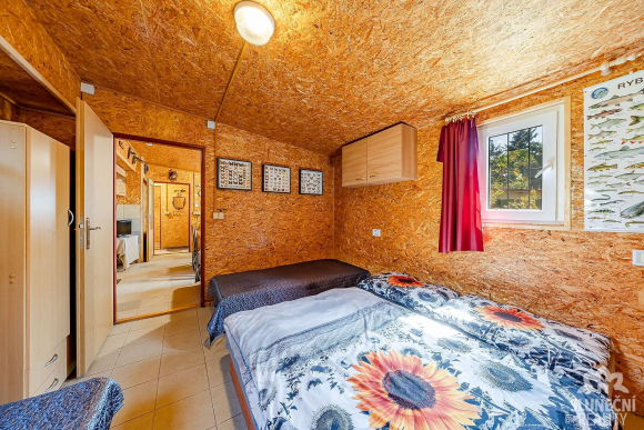 Prodej chaty 73m² u vody s pozemkem , Babice - Uhliska - 13