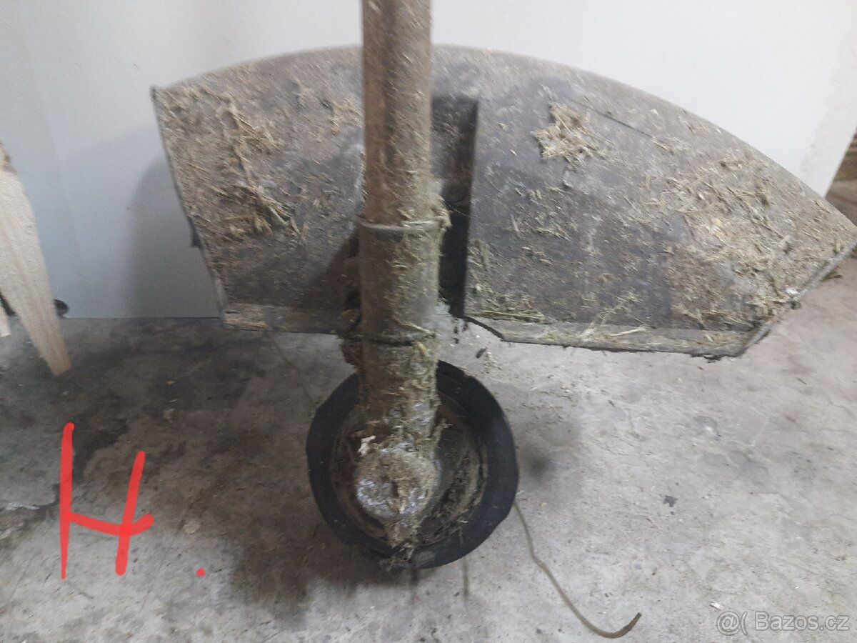 Prodám křovinořezy,motor 5.5kw - 13