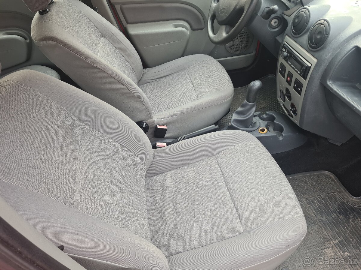 Nová STK.Dacia Logan Combi 1.4 LPG najeto 180tis - 13