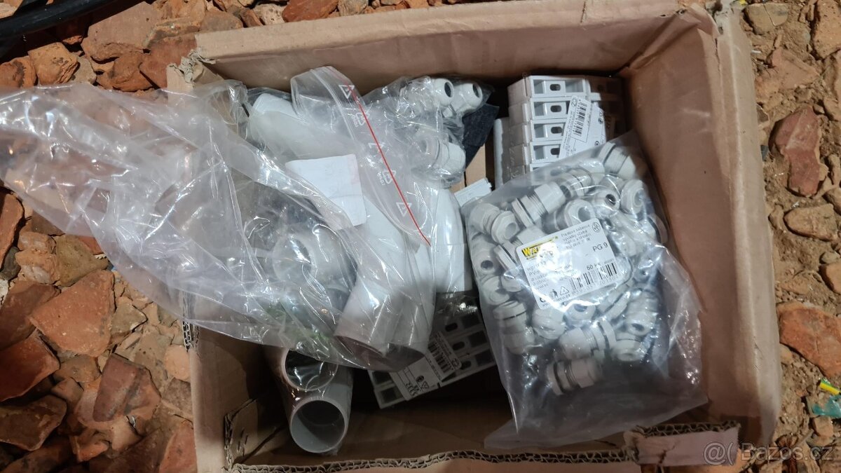 Prodej movitých věcí dlužníka - Černuc - 13