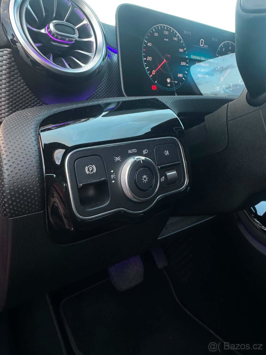 Mercedes Benz a200 2019 - 13