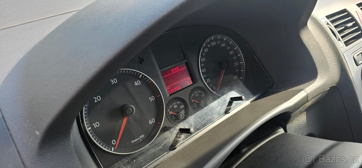 Volkswagen Touran 1.4 TSI Trendline / nové rozvody - 13