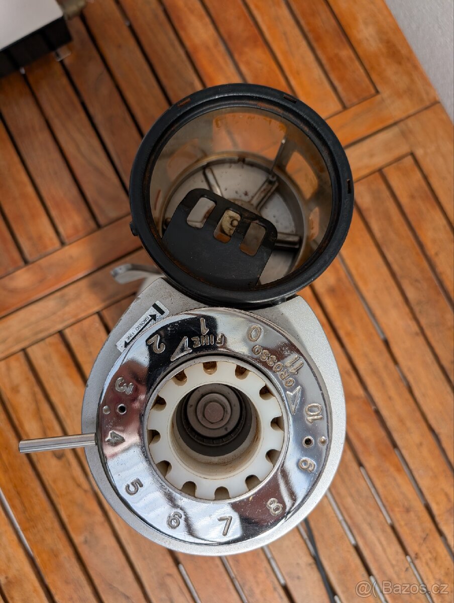 Pákový kávovar Carimali Alfa - 13