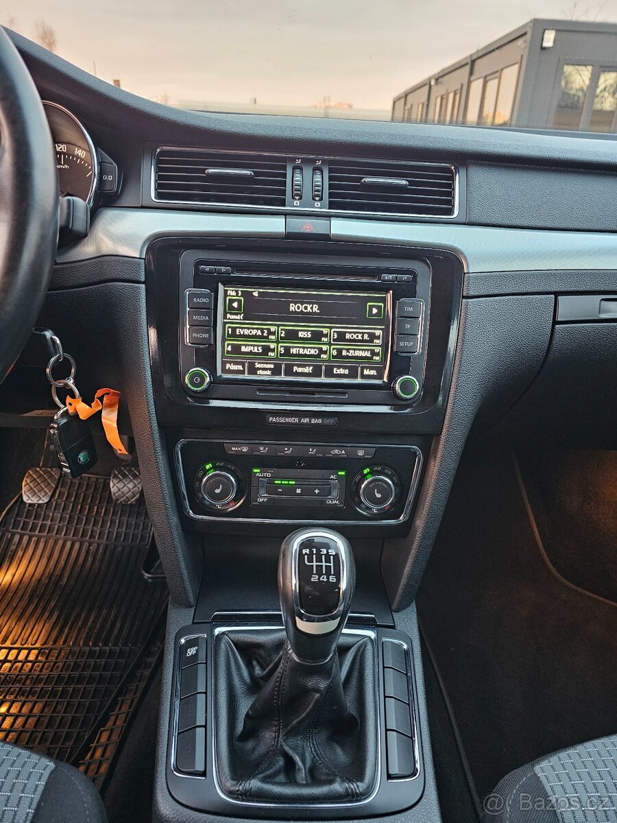 ŠKODA SUPERB 2008 2.0 TDI 103kW,VÝHŘEVY,XENONY,SENZORY - 13