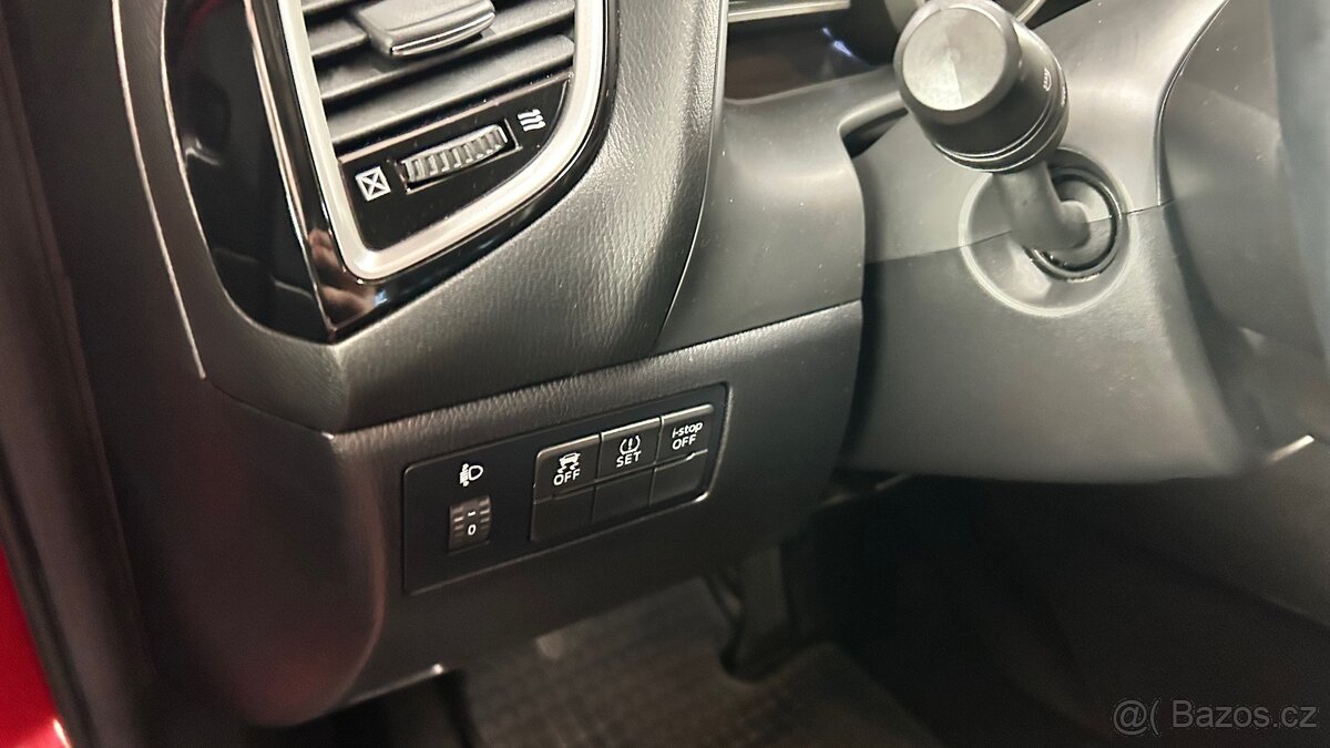 Mazda 3 benzinový 2.0 88kw 1. Majitel - 13