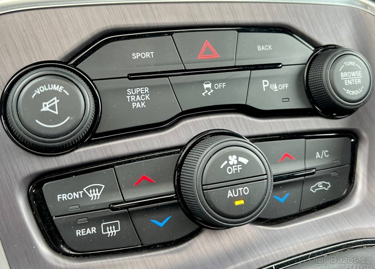 DODGE CHALLENGER R/T SHAKER V8 HEMI 280 KW MANUAL - 13