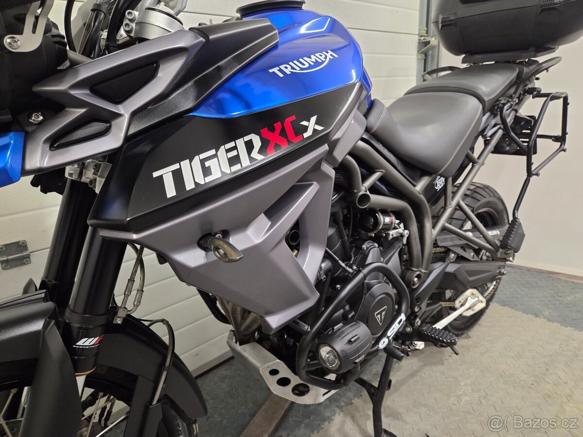 Triumph Tiger 800 XCX - 13