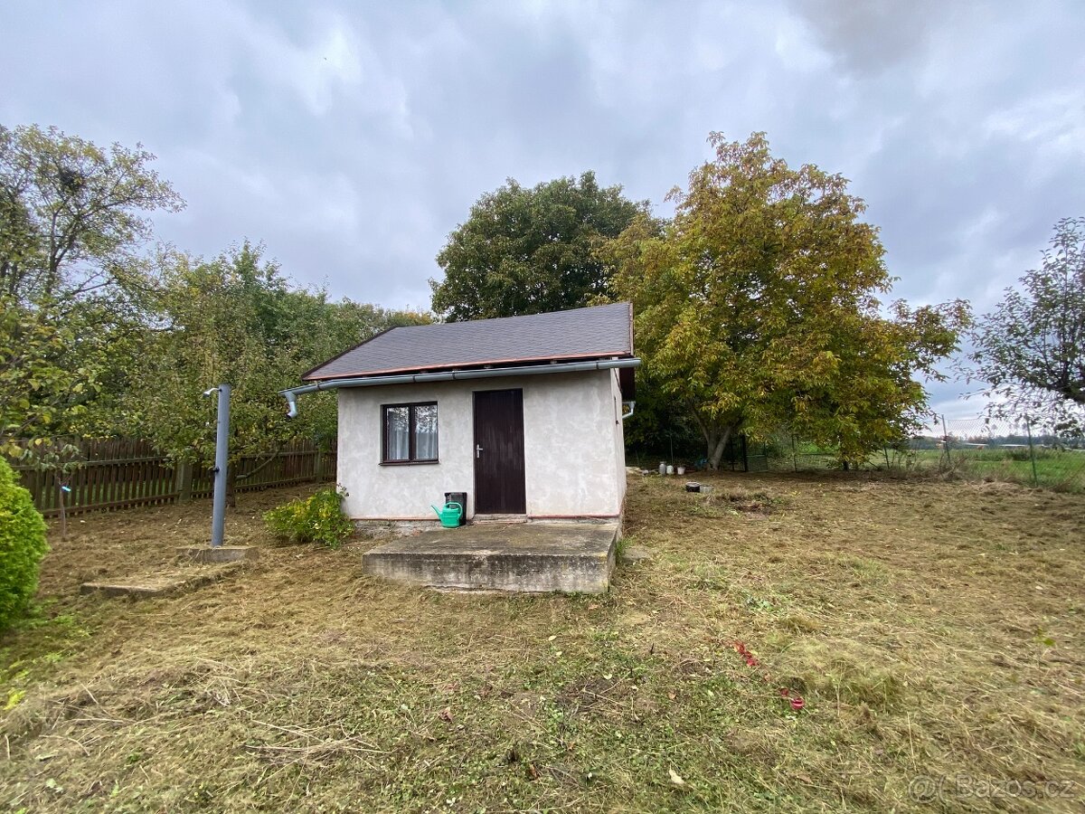 Pozemek/zahrada s chatou - 13