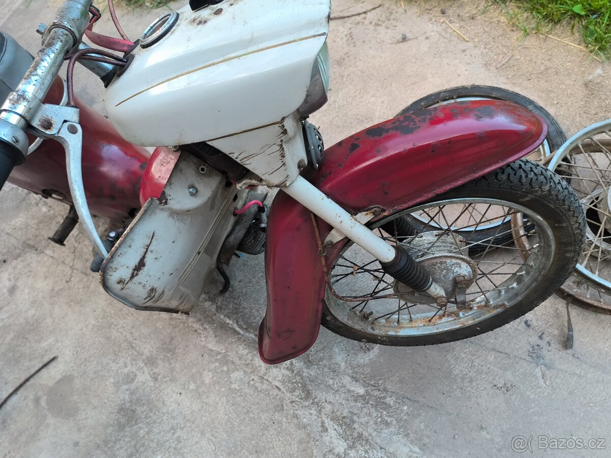 Jawa 20 pionýr - 13