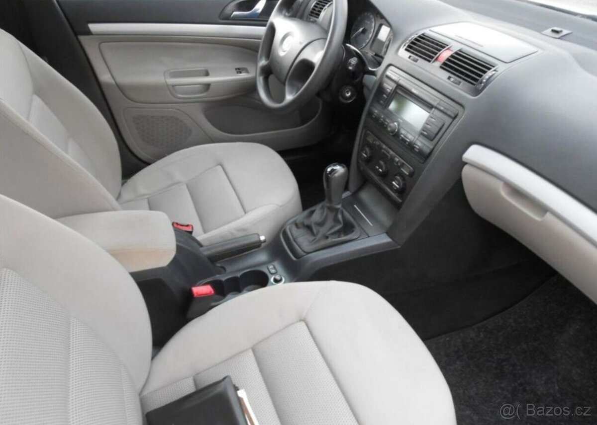 Škoda Octavia 1,6 i 75 kW DIGIKLIMA Serviska benzín - 13