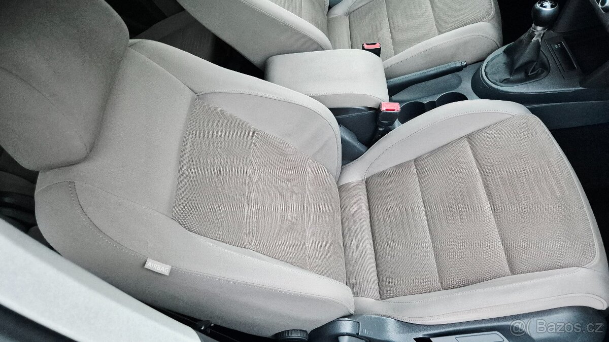 Volkswagen Touran - 13