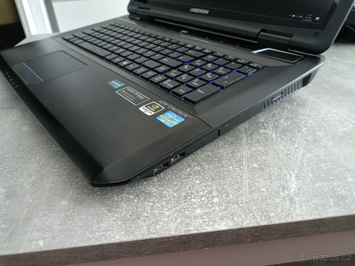 Medion Erazer X7819 - 13