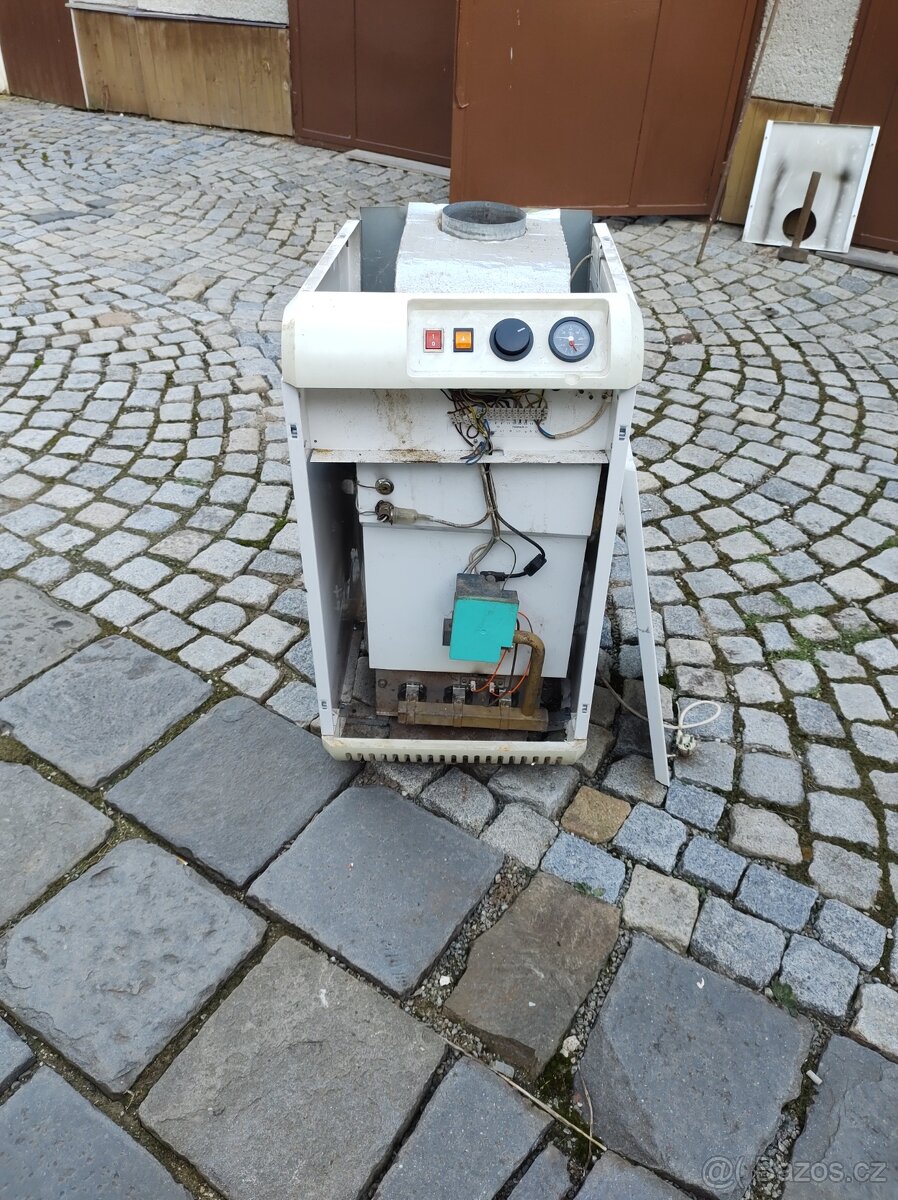Prodám plynový kotel litinový - 13