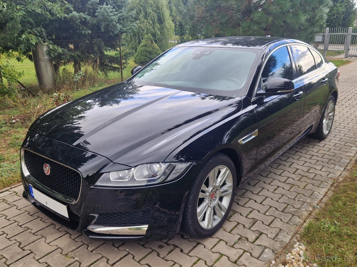 Jaguar XF - 13