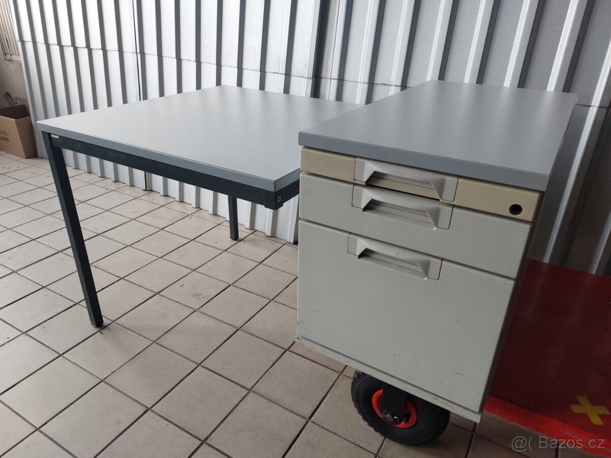 Stůl čtvercový + zásuvková skříňka českého výrobce zn. TECHO - 13