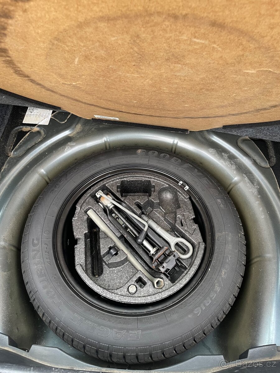 Škoda Octavia 1.6FSI combi - 13