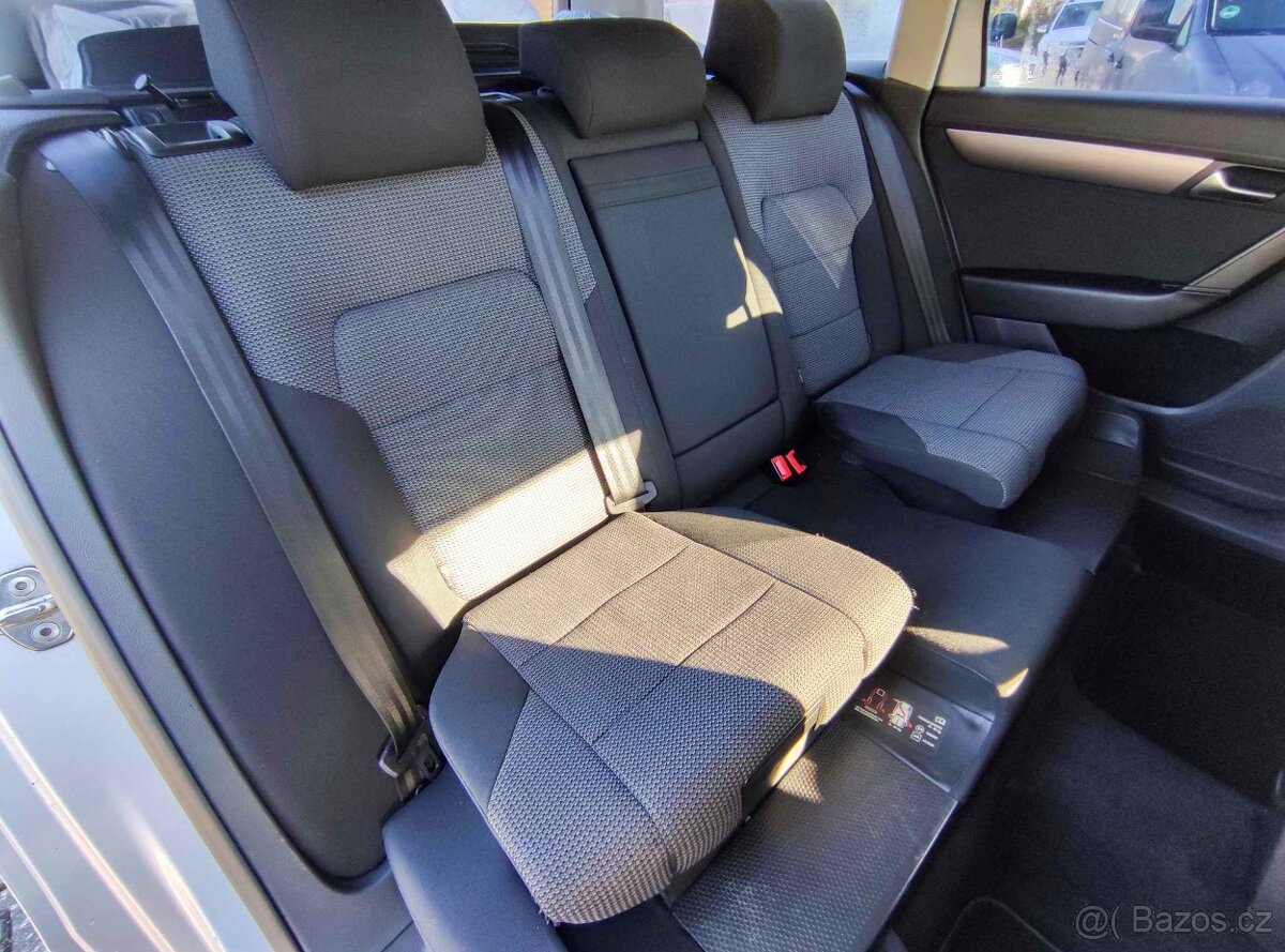 VW PASSAT 2.0 TDi 103KW,VARIANT,10x AIRBAG,NAVI,ZÁVĚS,PDC. - 13