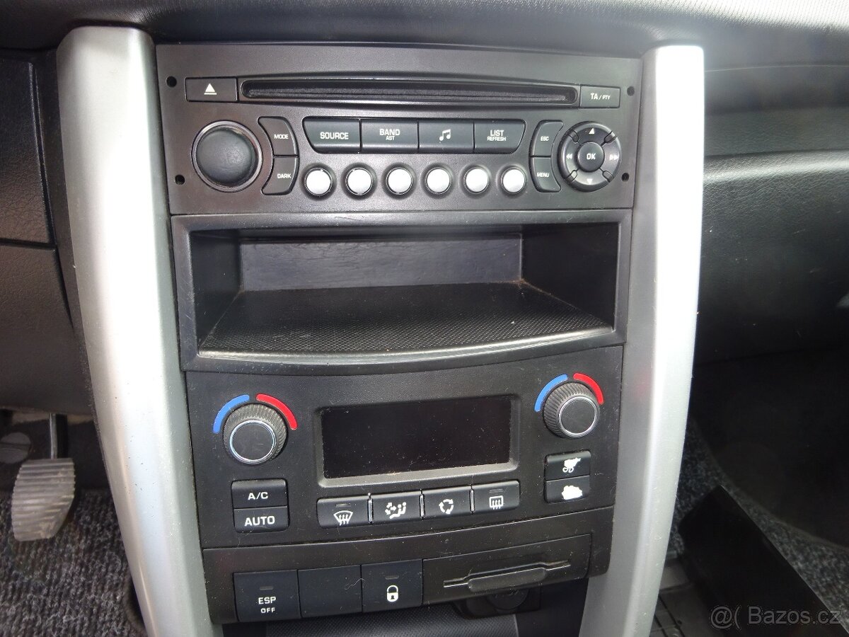 Peugeot 207 1,6 HDI - 13