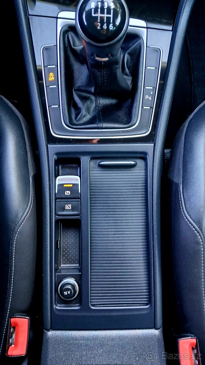 Golf VII 2.0 TDi HIGHLINE - 13