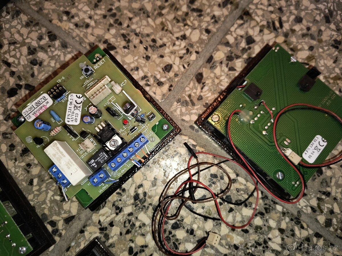 Prodám domácí telefony od Tesly - 13