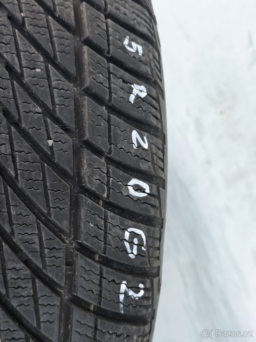 225/45 R18 Goodyear UltraGrip Performance 3 zimní - 13