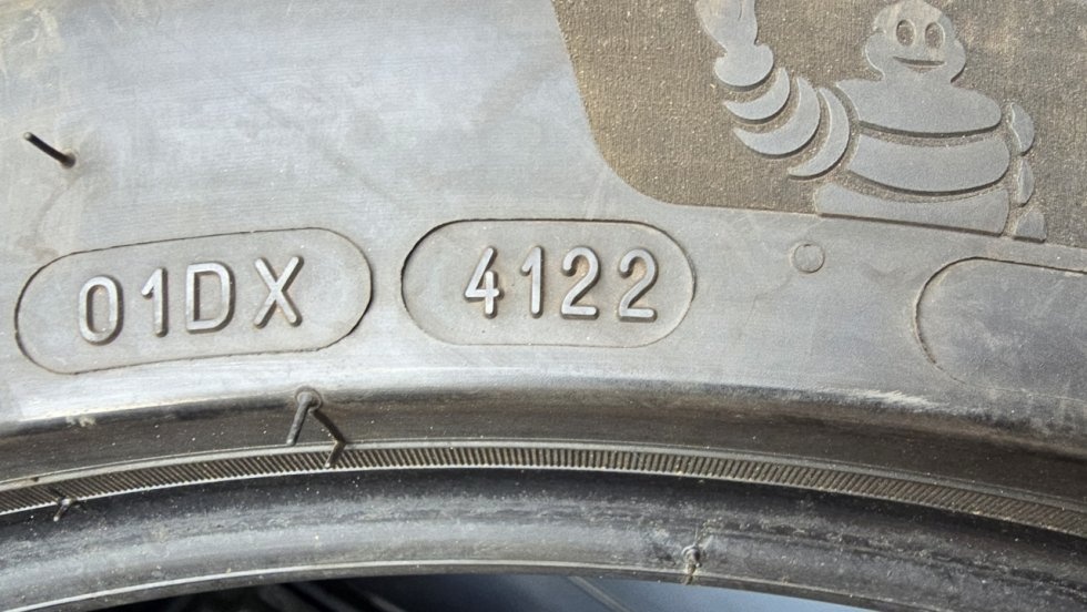 Letní pneu 255/40/20 Michelin - 13