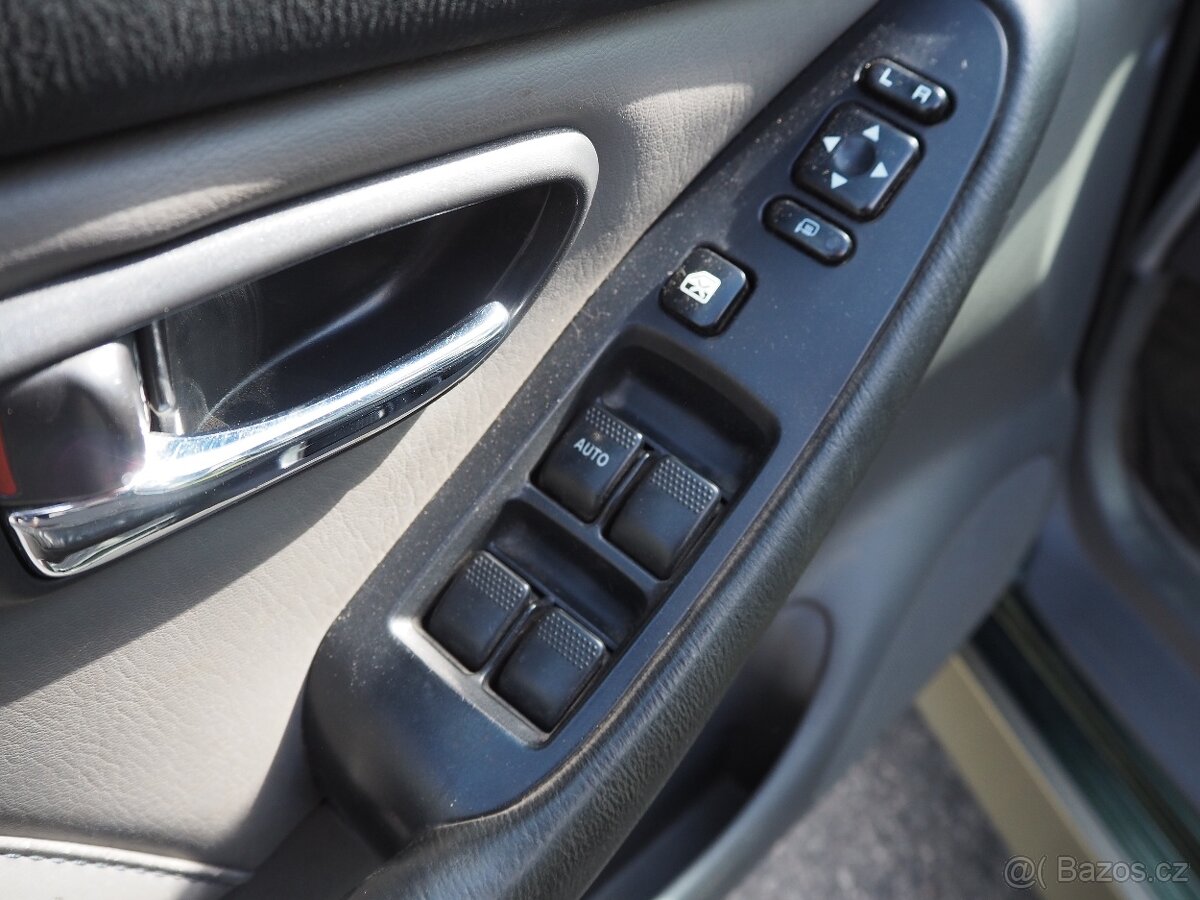 Subaru Legacy Outback 2.5i LPG, AUTOMAT, 4x4 - 13