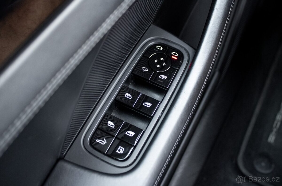 Porsche Panamera 4 E-Hybrid 4x4 A/T - 13