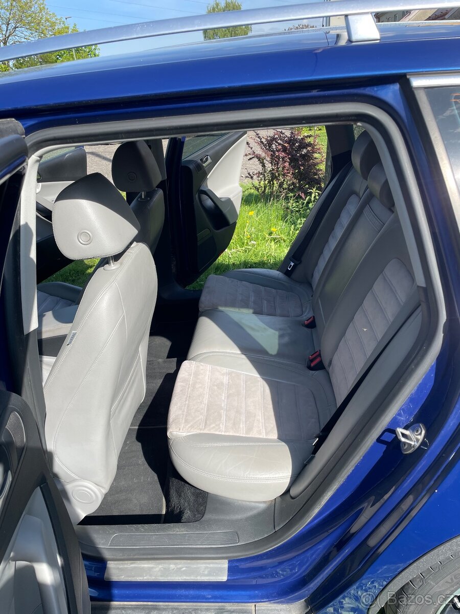 Volkswagen Passat B6 2.0TDI 4Motion - 13