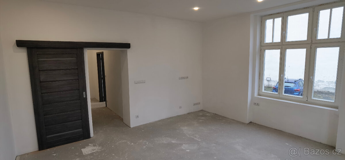 3+kk v Lokti po kompletní rekonstrukci - 13