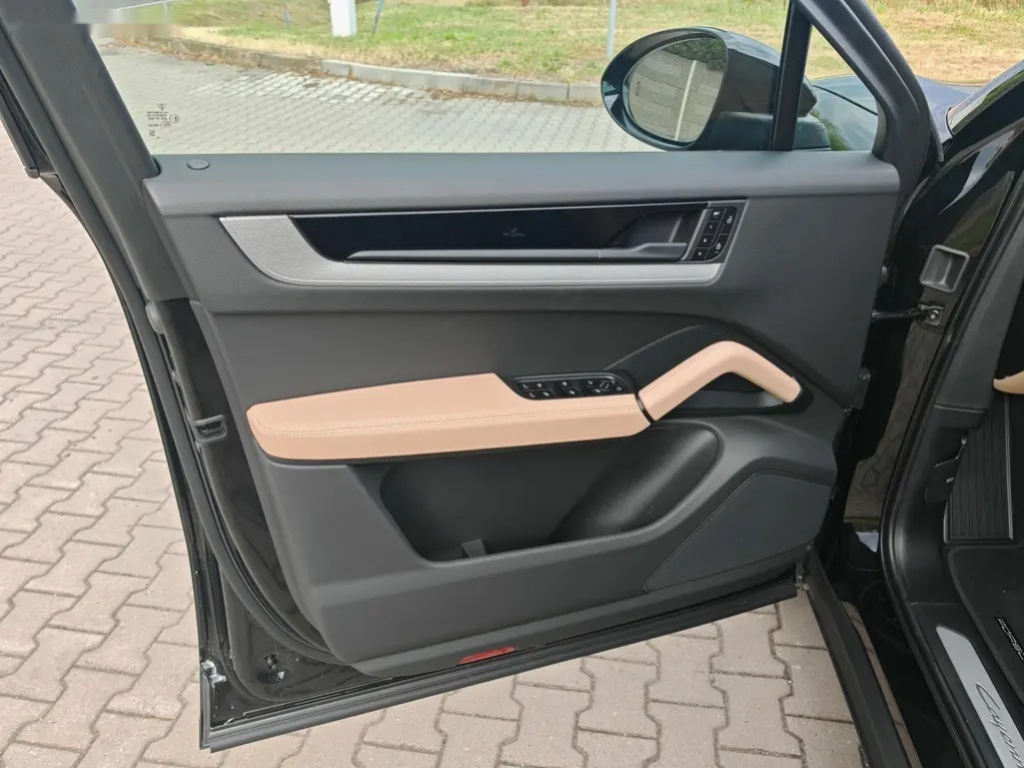 Porsche Cayenne, 3.0 V6 Coupe MY2025 1 - 13