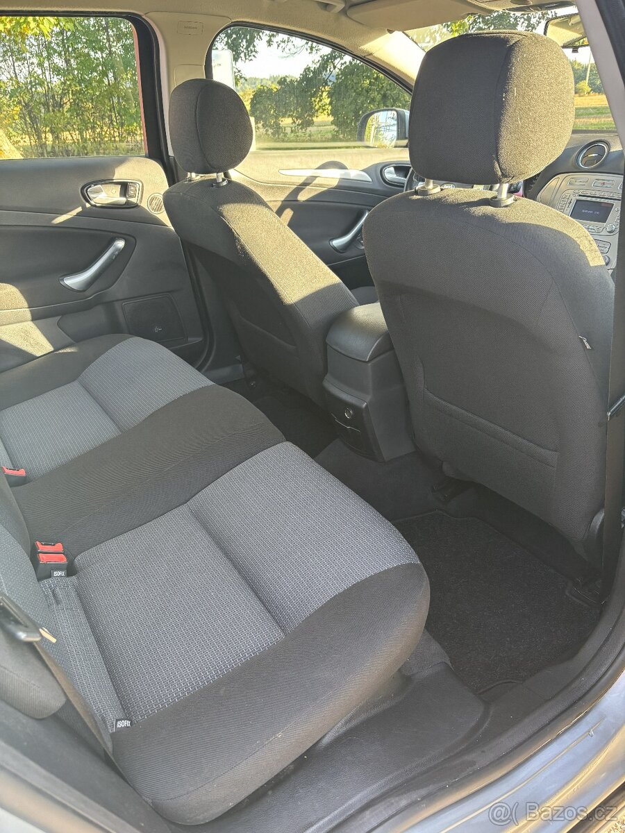 Ford Mondeo Kombi MK4 - 13