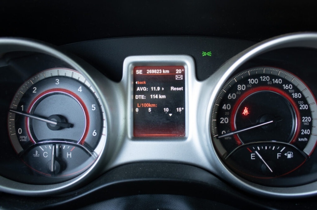 Fiat Freemont z roku 2014 - 13