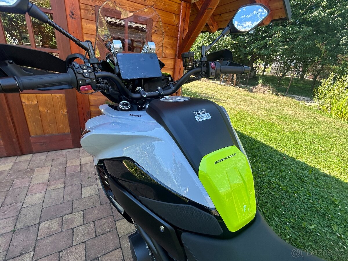 Benelli TRK 902Stradale - 13