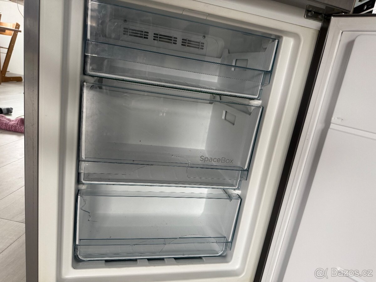 Lednice s mrazákem Gorenje nerez šedá - 13