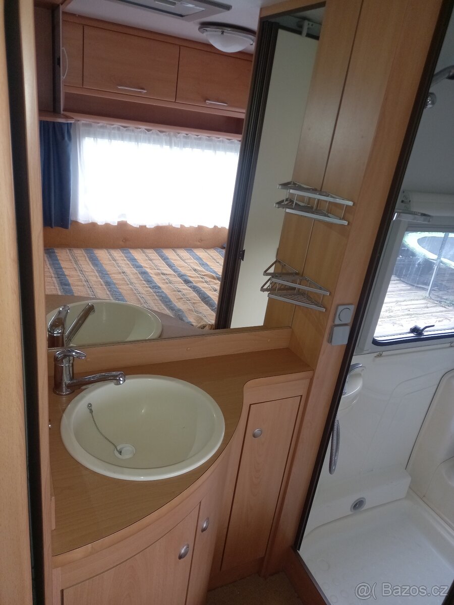 Prodám karavan KNAUS SUDWIND 500 .. MARKIZA - 13