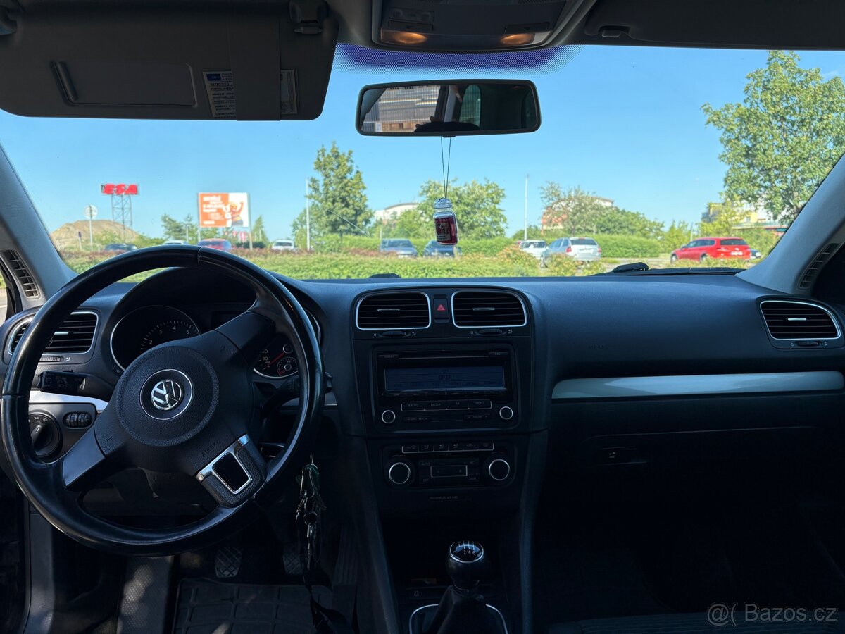 Volkswagen golf malý nájezd - 13