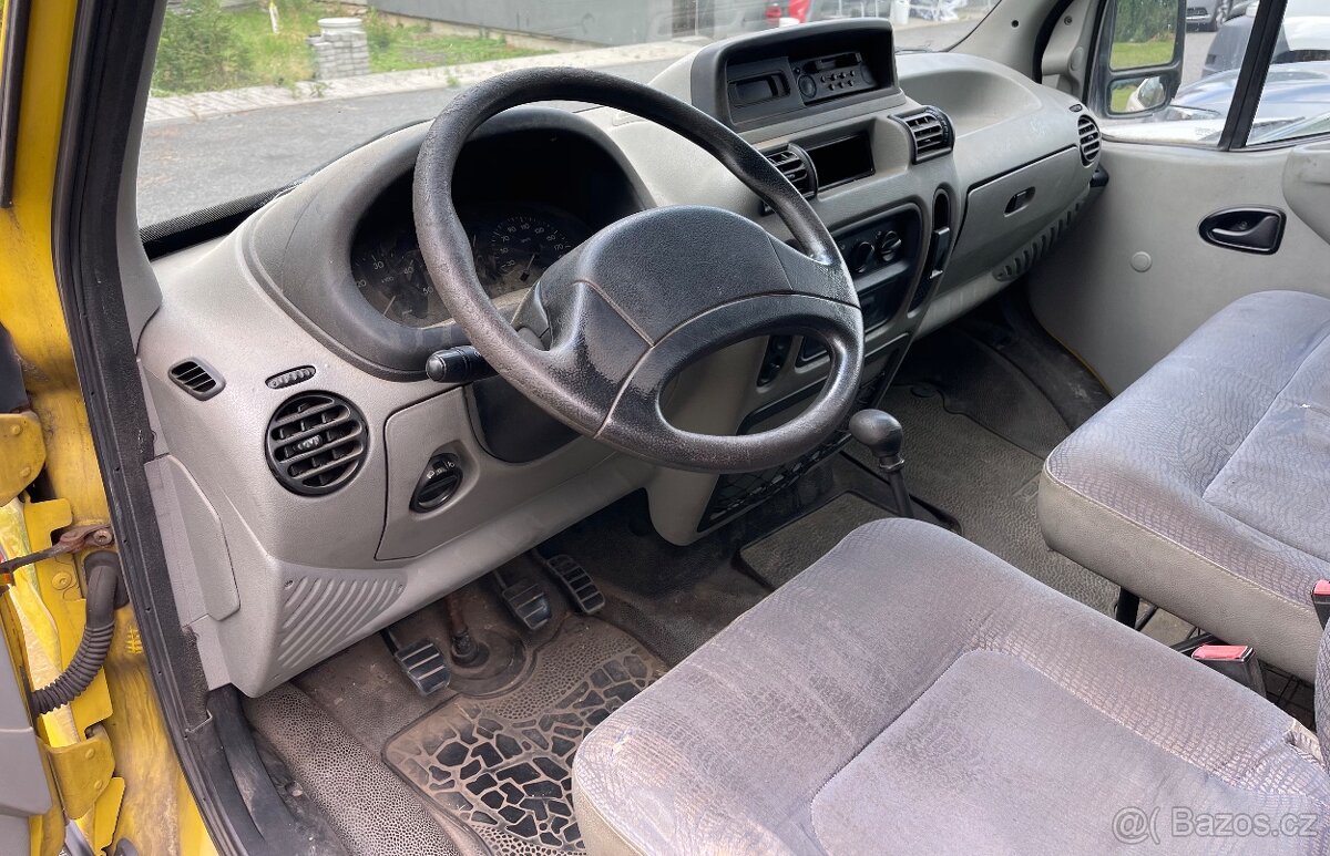 Renault Master 2,5D L2H2 - 13