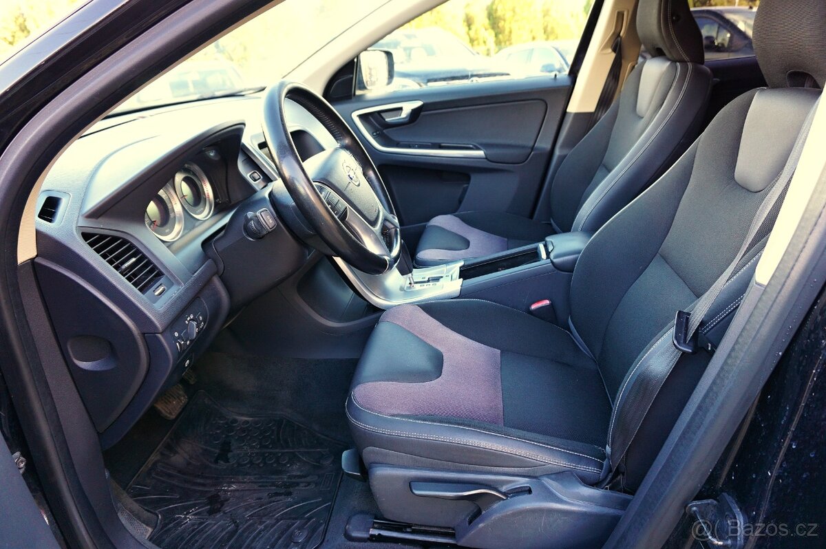 VOLVO XC60 2,0 D3 120KW 2012 2WD - 13