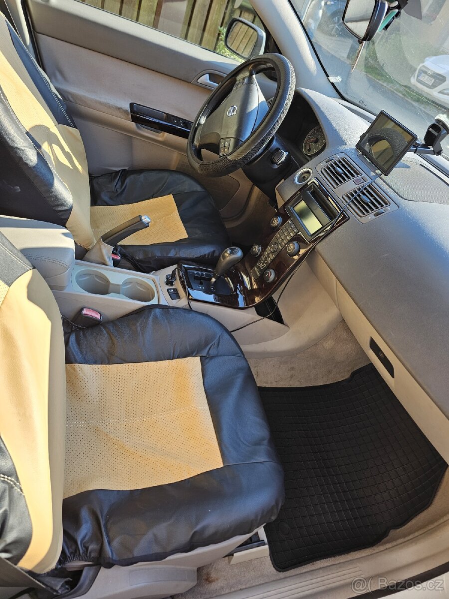Volvo S40 2.4i pětiválec 170 koní - 13
