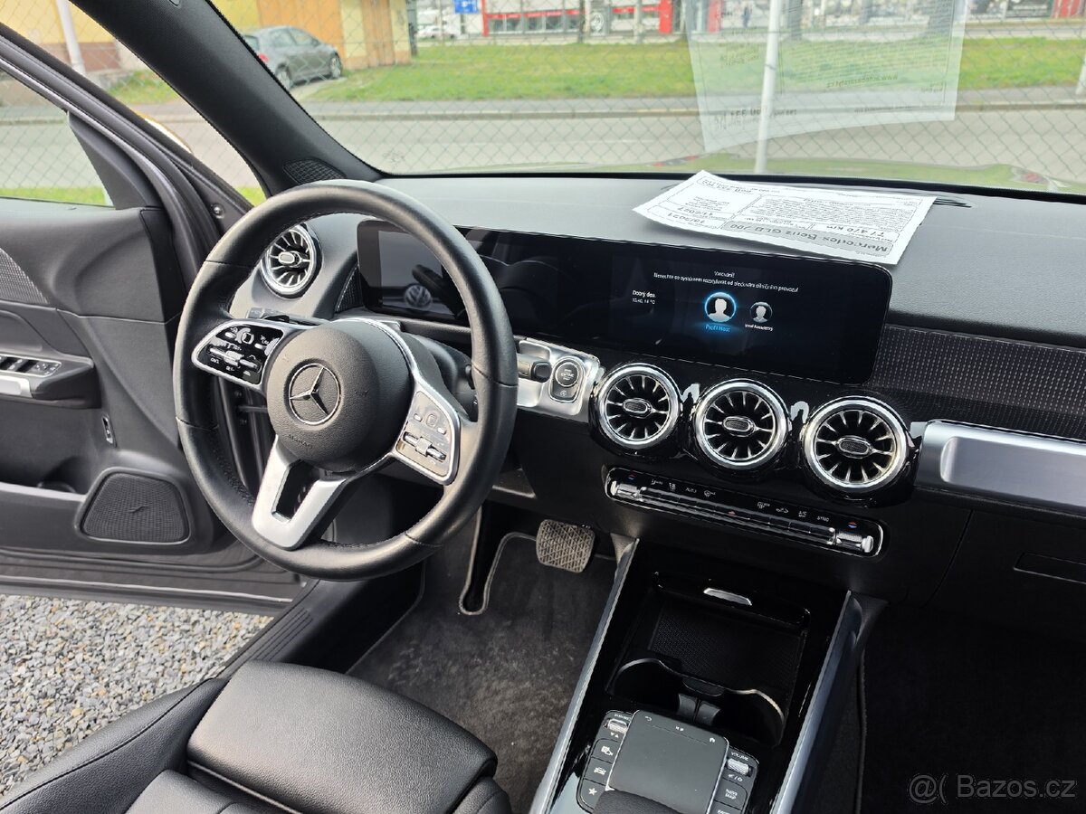 Mercedes-Benz GLB
200 - 13