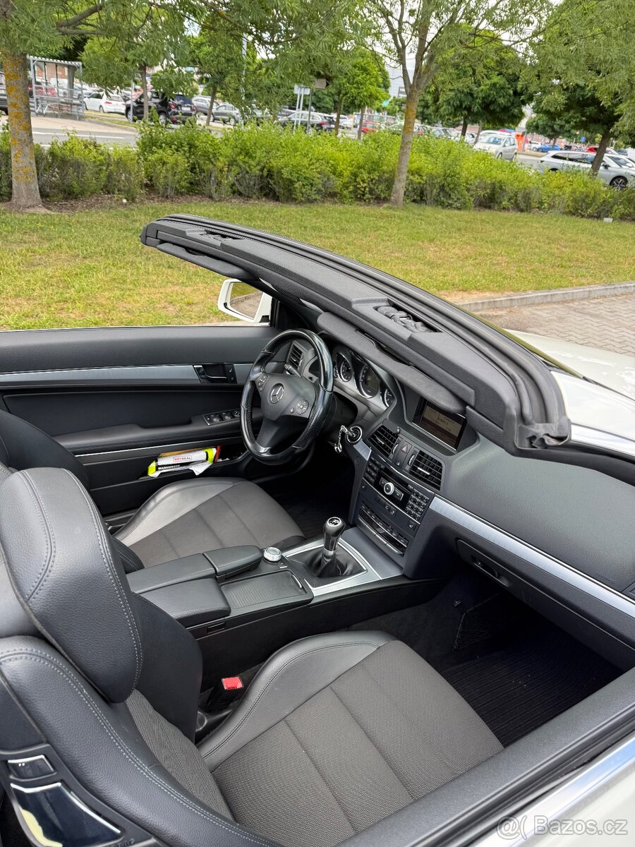 Mercedes 220CDI A207 cabrio - 13