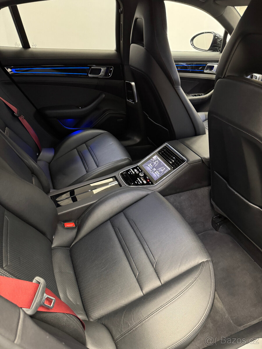 Porsche Panamera, 4S V6 2.9 (324 kW) - 13