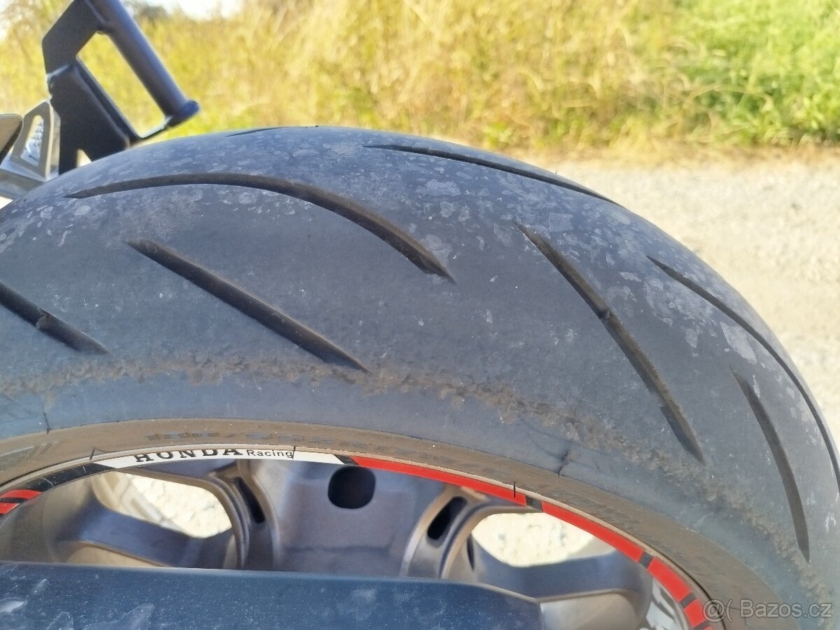 Honda CB 650 R - 13