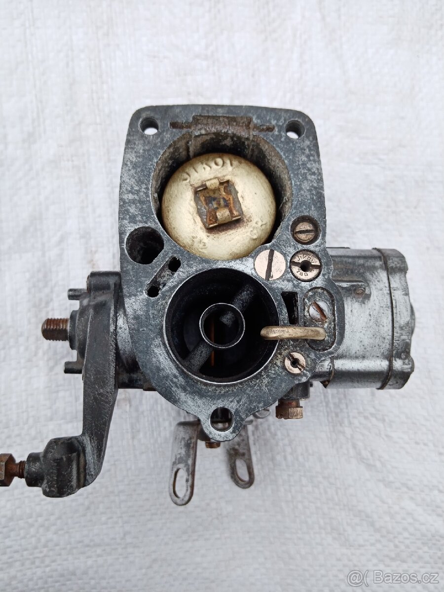Starý karburátor JIKOV - 13