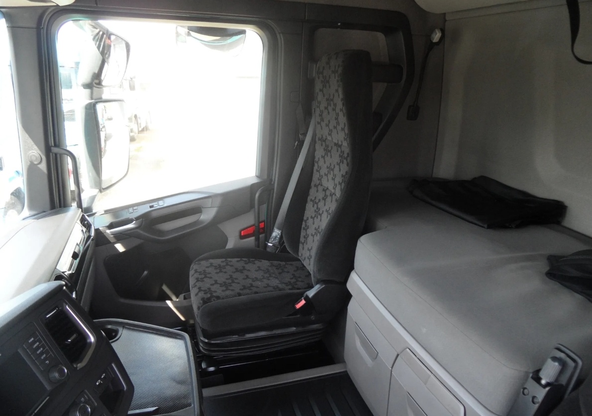 Scania R450 4x2 E6 - tahač lowdeck - 13