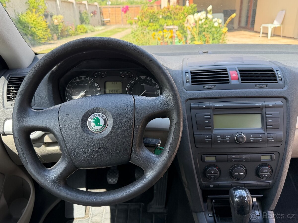 Škoda Octavia II - 13
