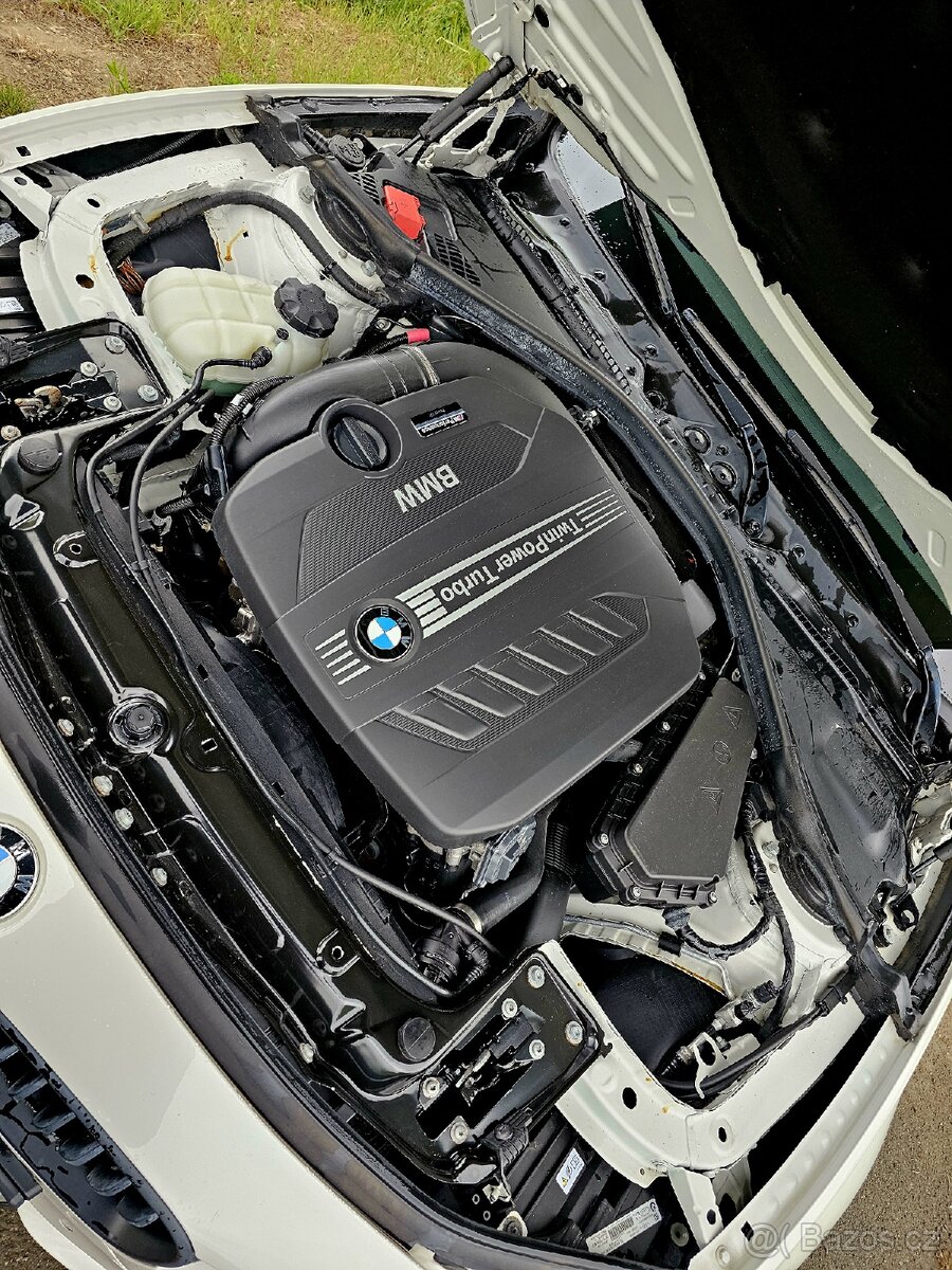 Bmw 330d touring 210 kw Najeto 160 tis km servis BMW - 13