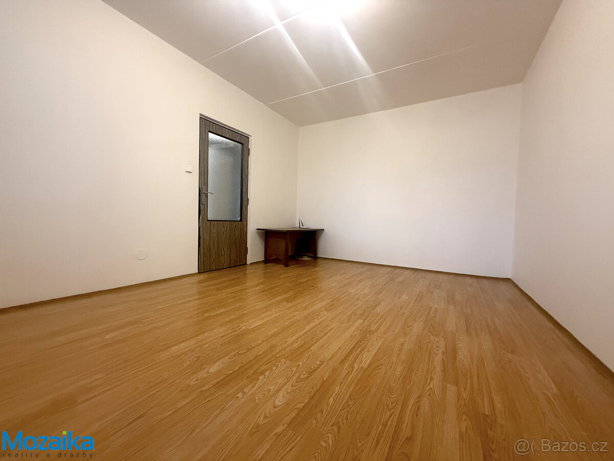 Pronájem bytu 1+1 na ul.Dukelská v Litomyšli. CP 35m2. - 13